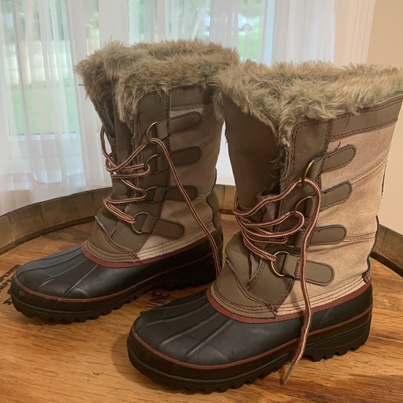 Khombu | North Star Thermolite Faux Fur /Leather / Manmade Winter Duck Boots 6M - Picture 7 of 17